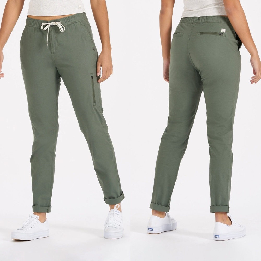 Vuori Women's Sage Green Joggers with Drawstring
